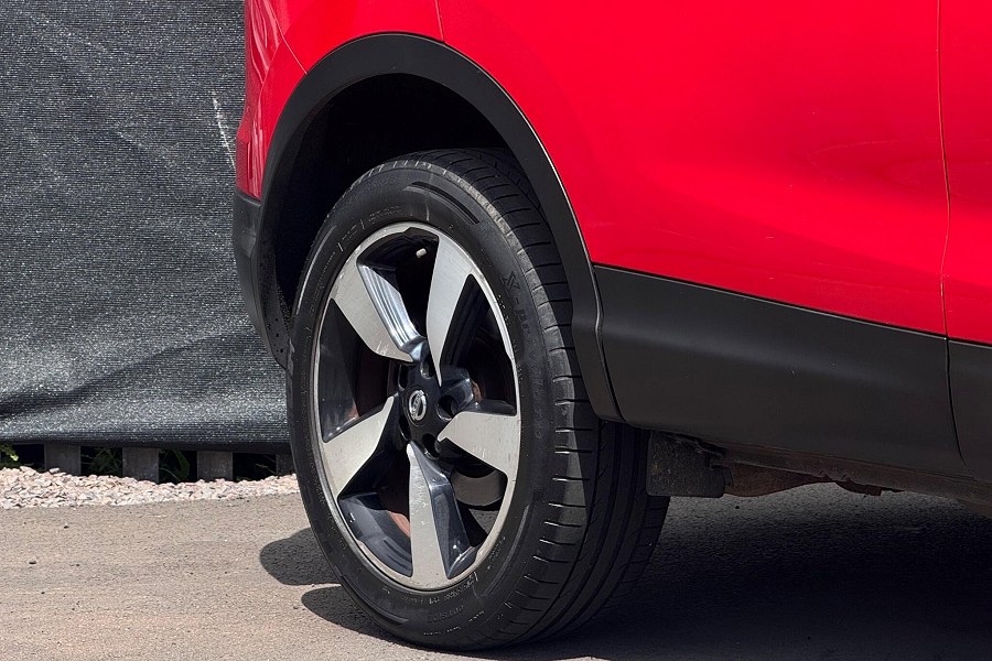 2017 Nissan Qashqai photo 11