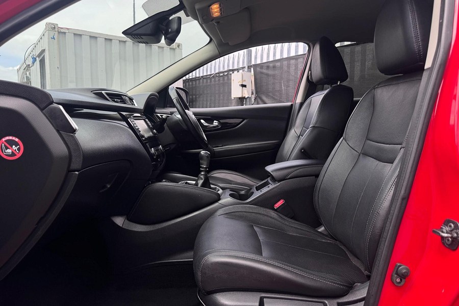 2017 Nissan Qashqai photo 4