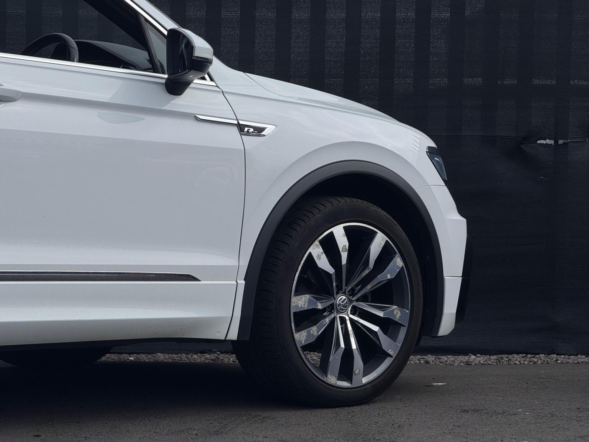 2017 Volkswagen Tiguan image 14