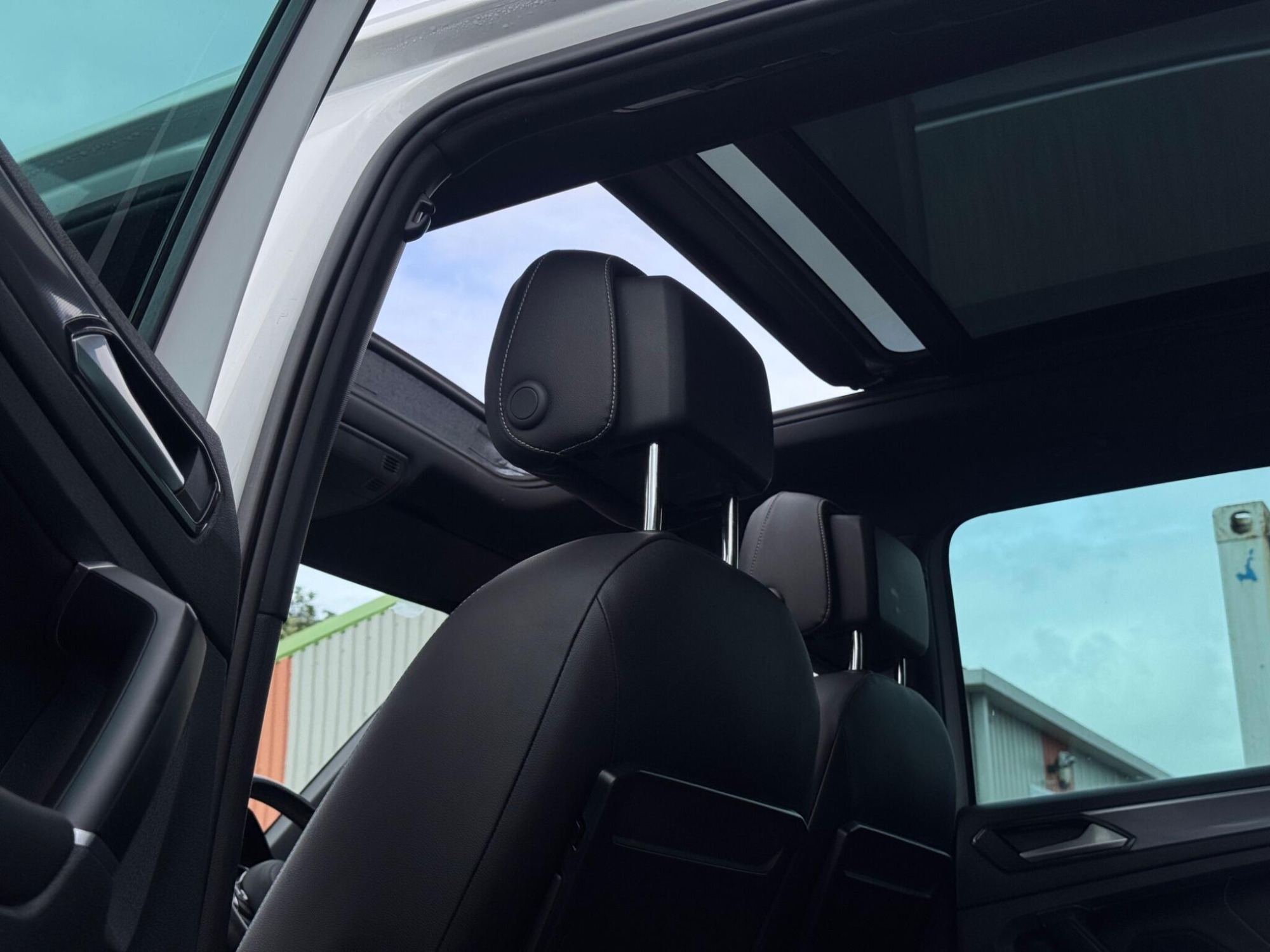 2017 Volkswagen Tiguan image 21