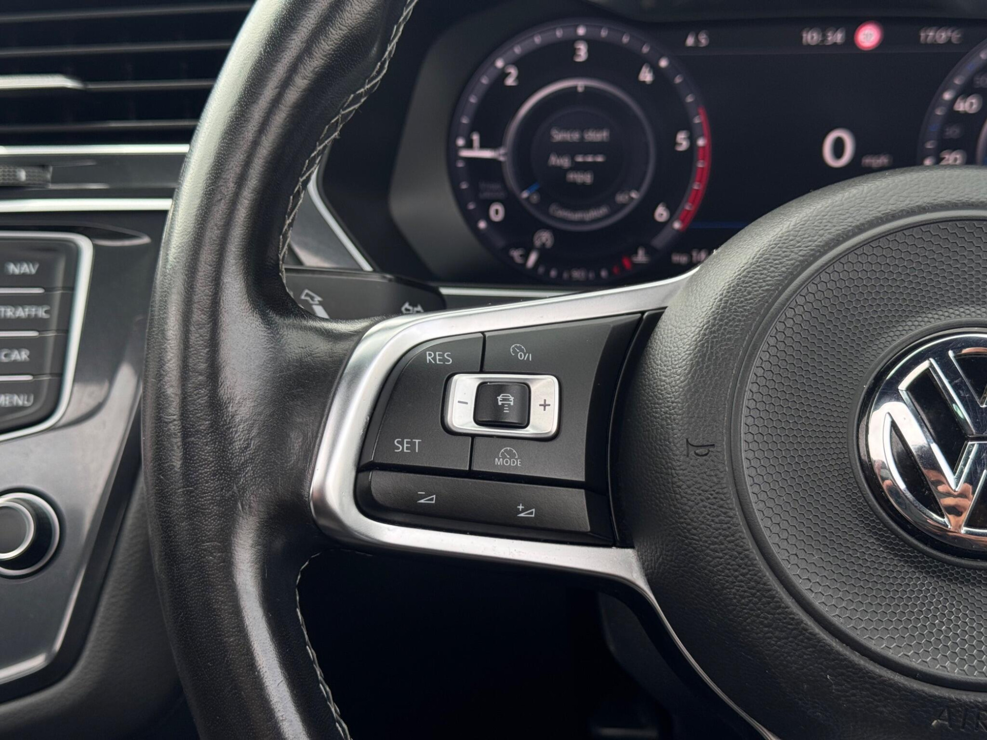 2017 Volkswagen Tiguan image 27