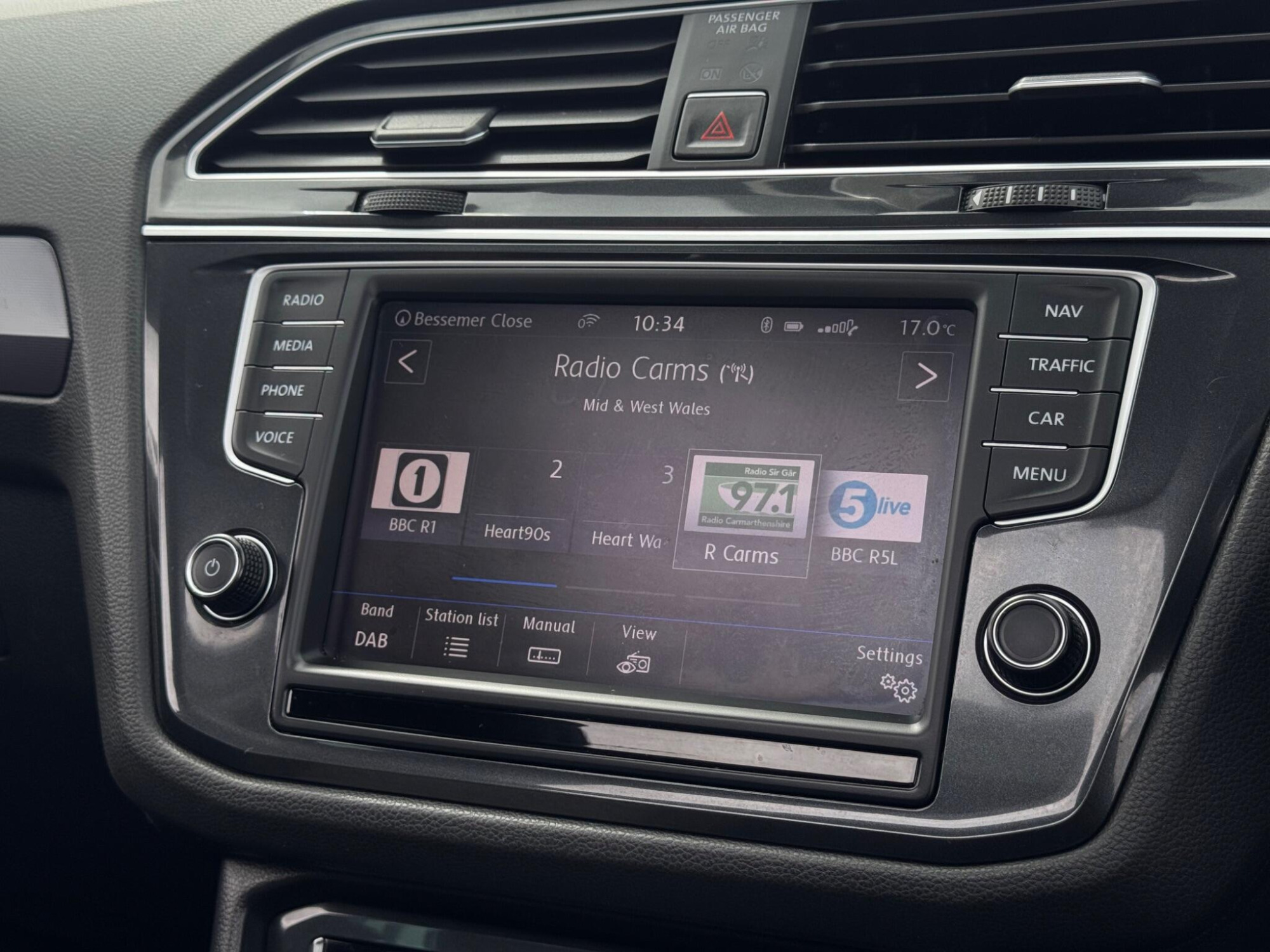 2017 Volkswagen Tiguan image 30