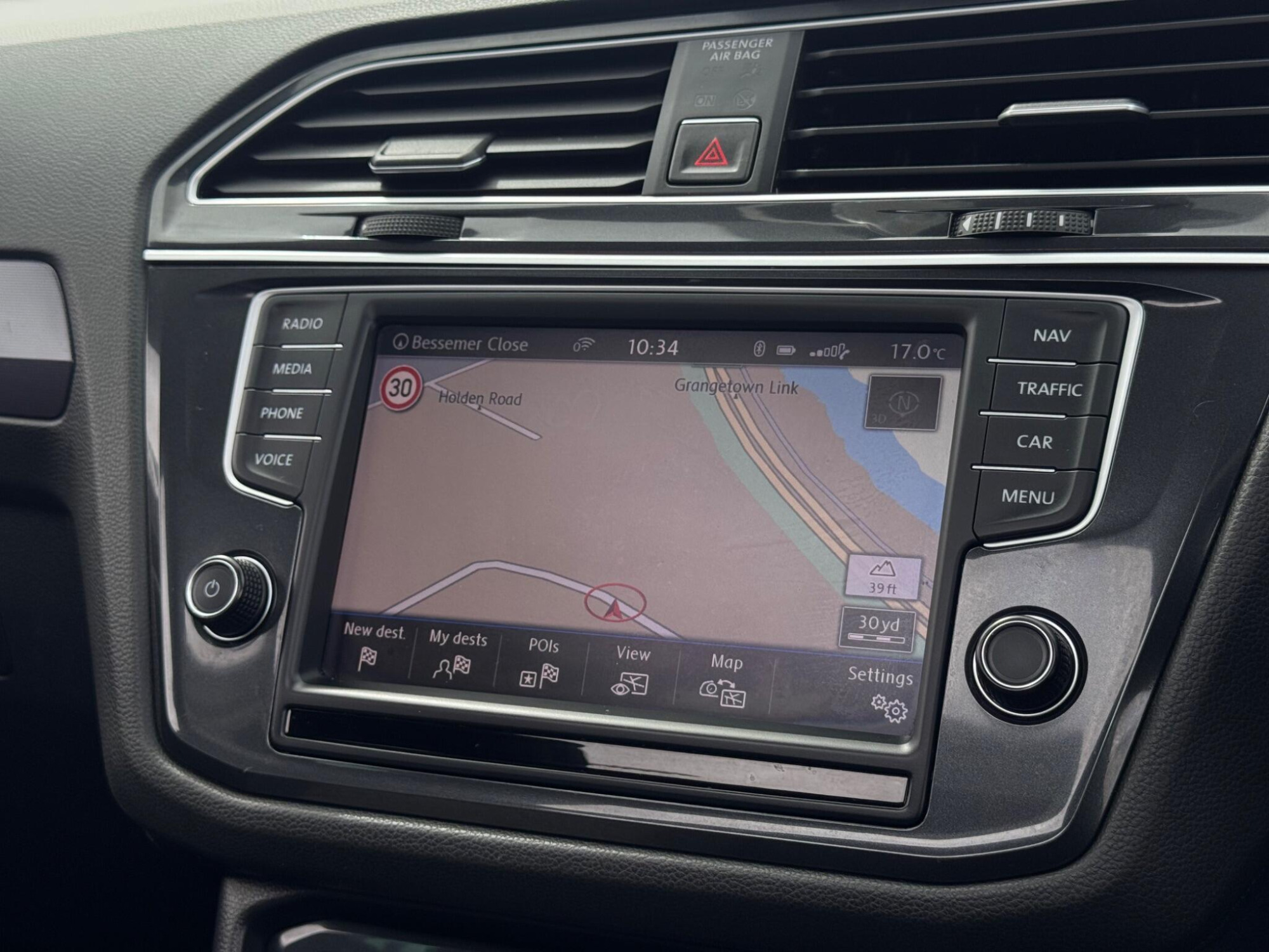 2017 Volkswagen Tiguan image 29