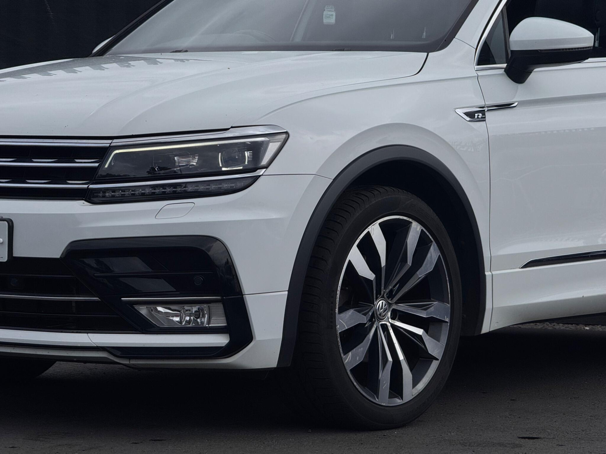 2017 Volkswagen Tiguan image 9