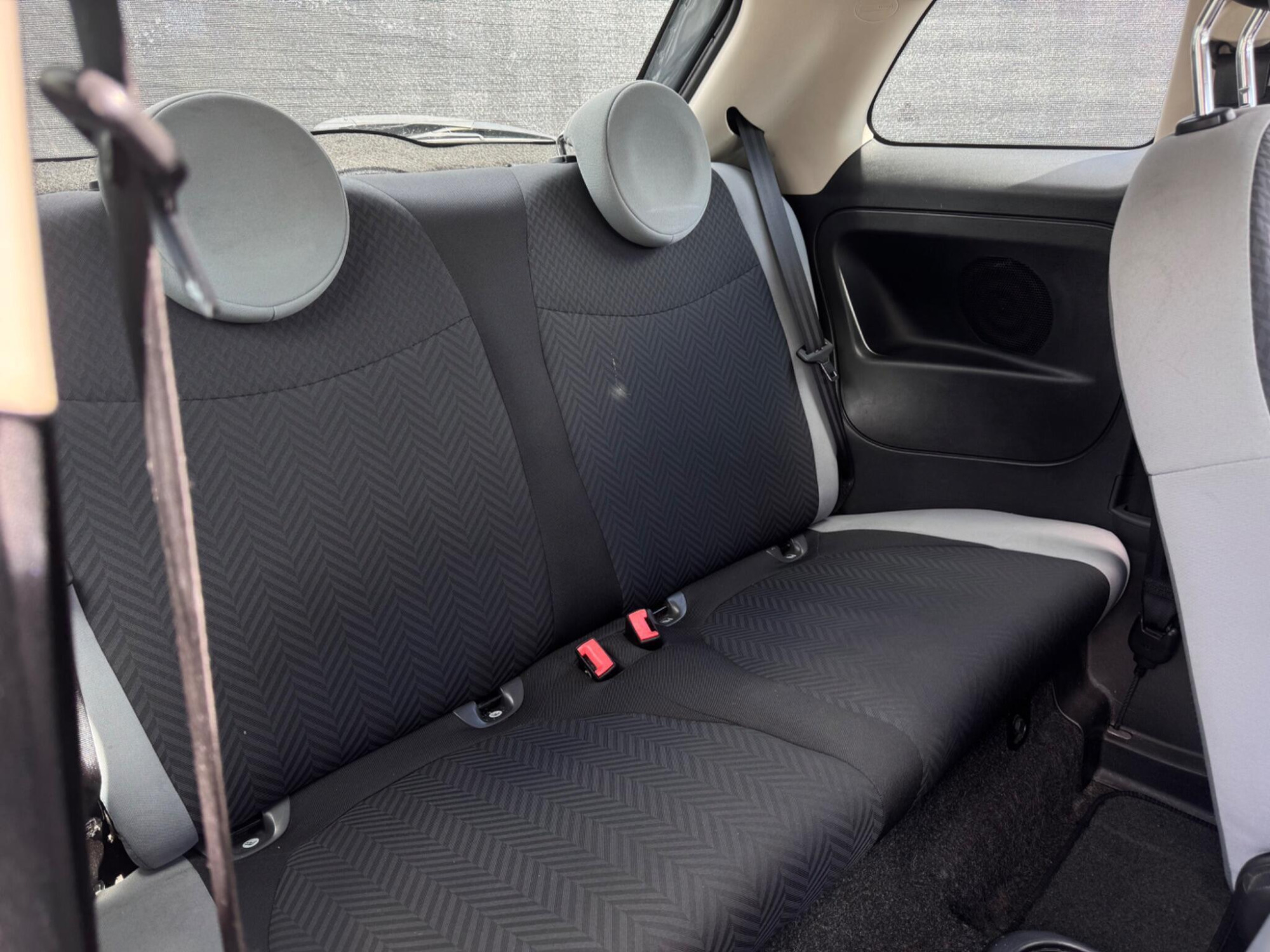 2018 Fiat 500 image 13