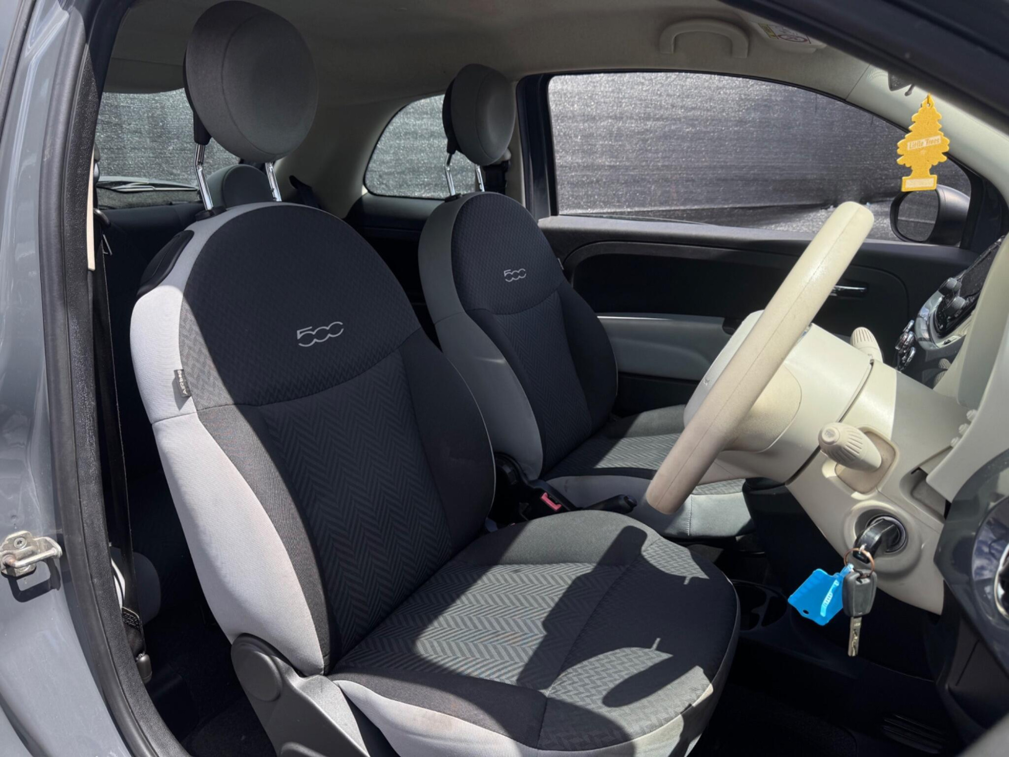 2018 Fiat 500 image 12
