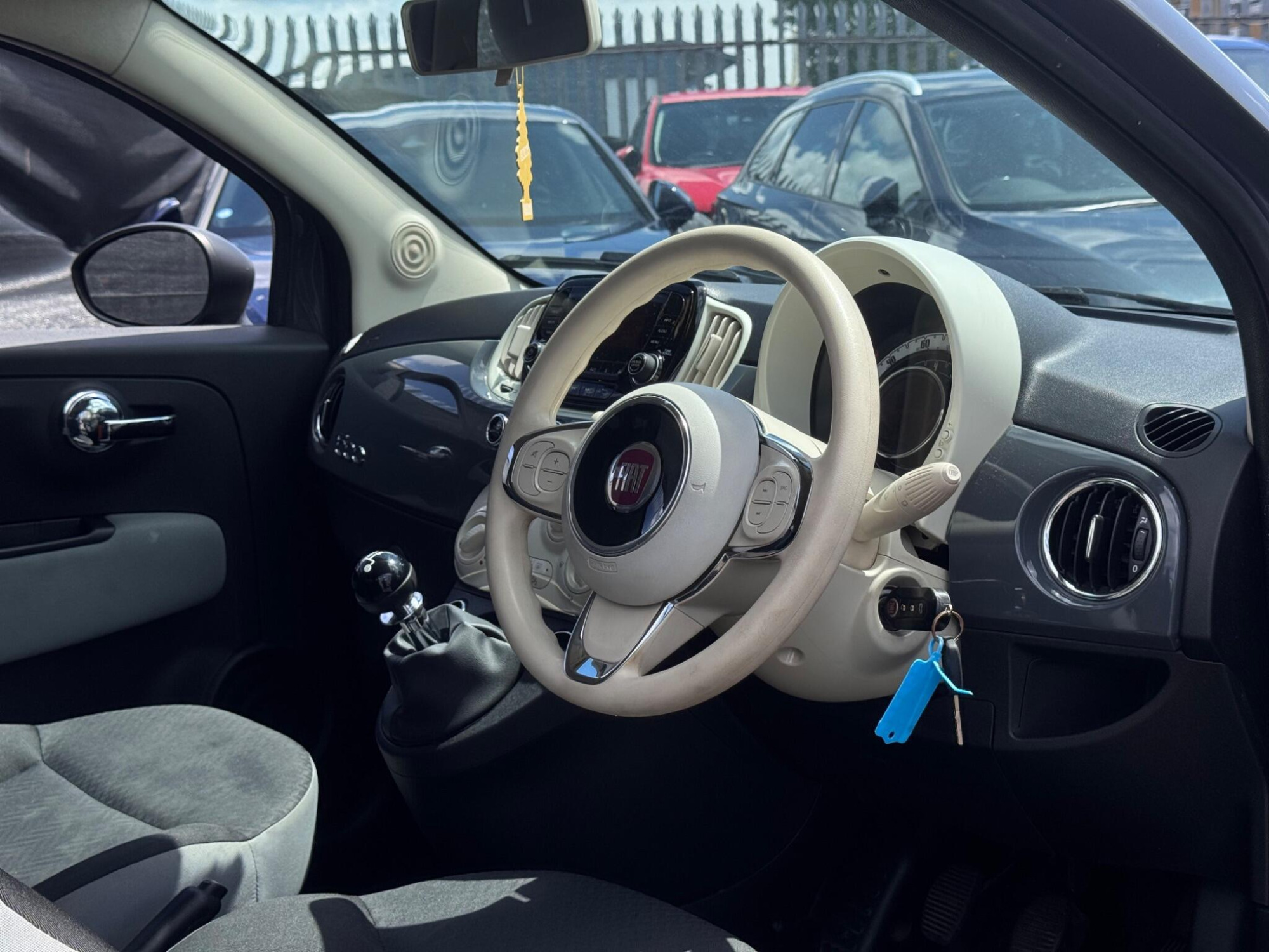 2018 Fiat 500 image 3