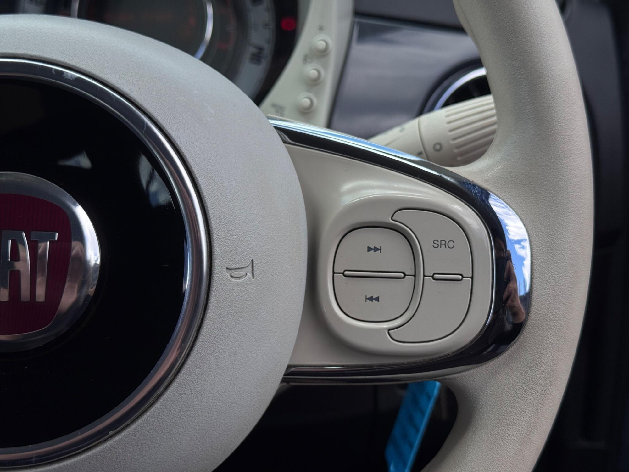2018 Fiat 500 image 14