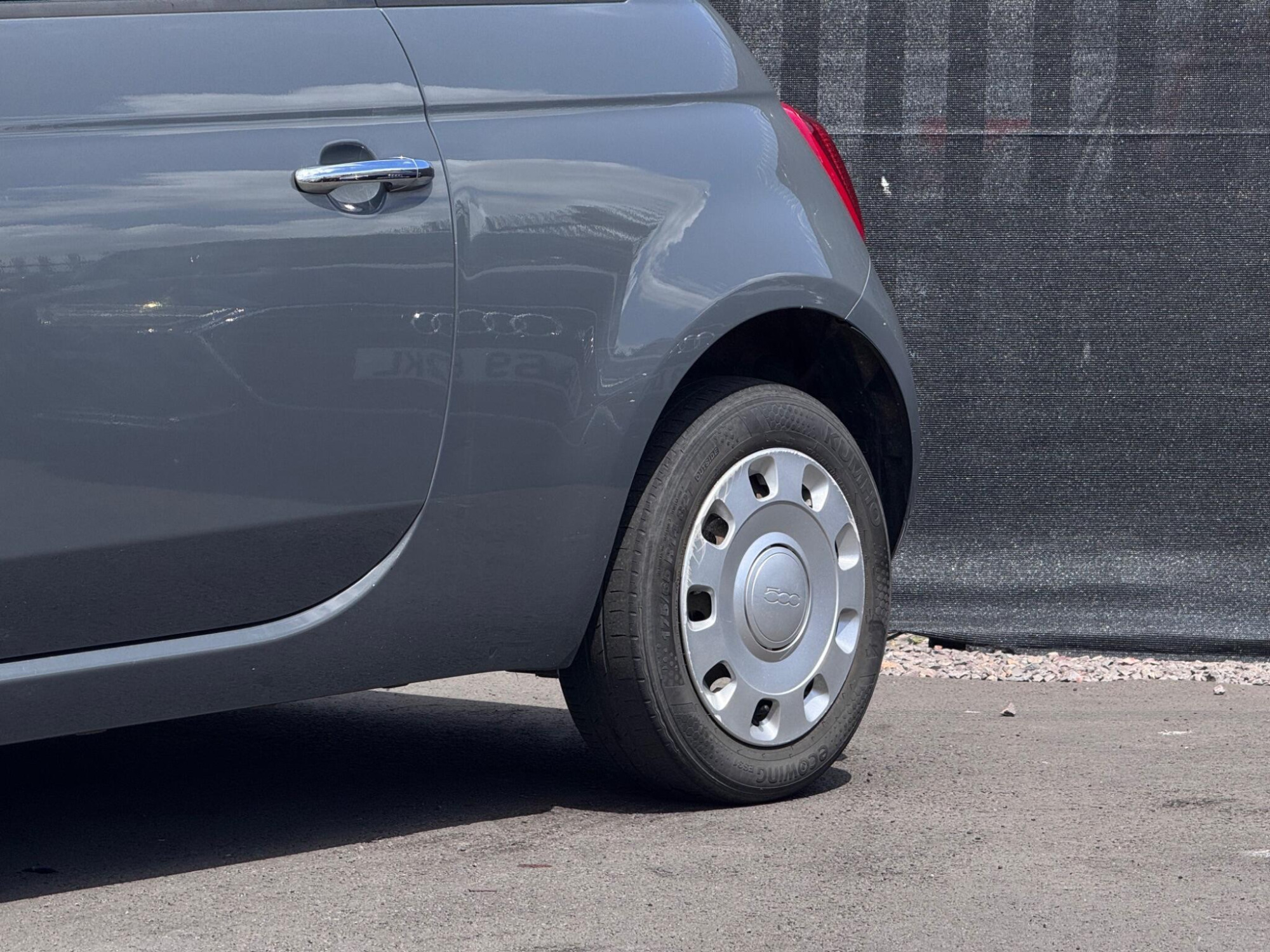 2018 Fiat 500 image 9