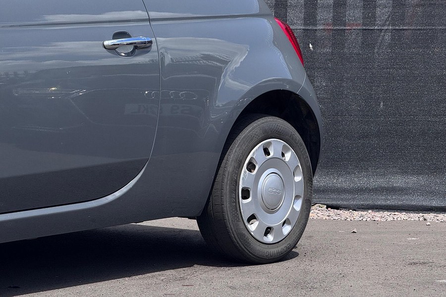 2018 Fiat 500 photo 9