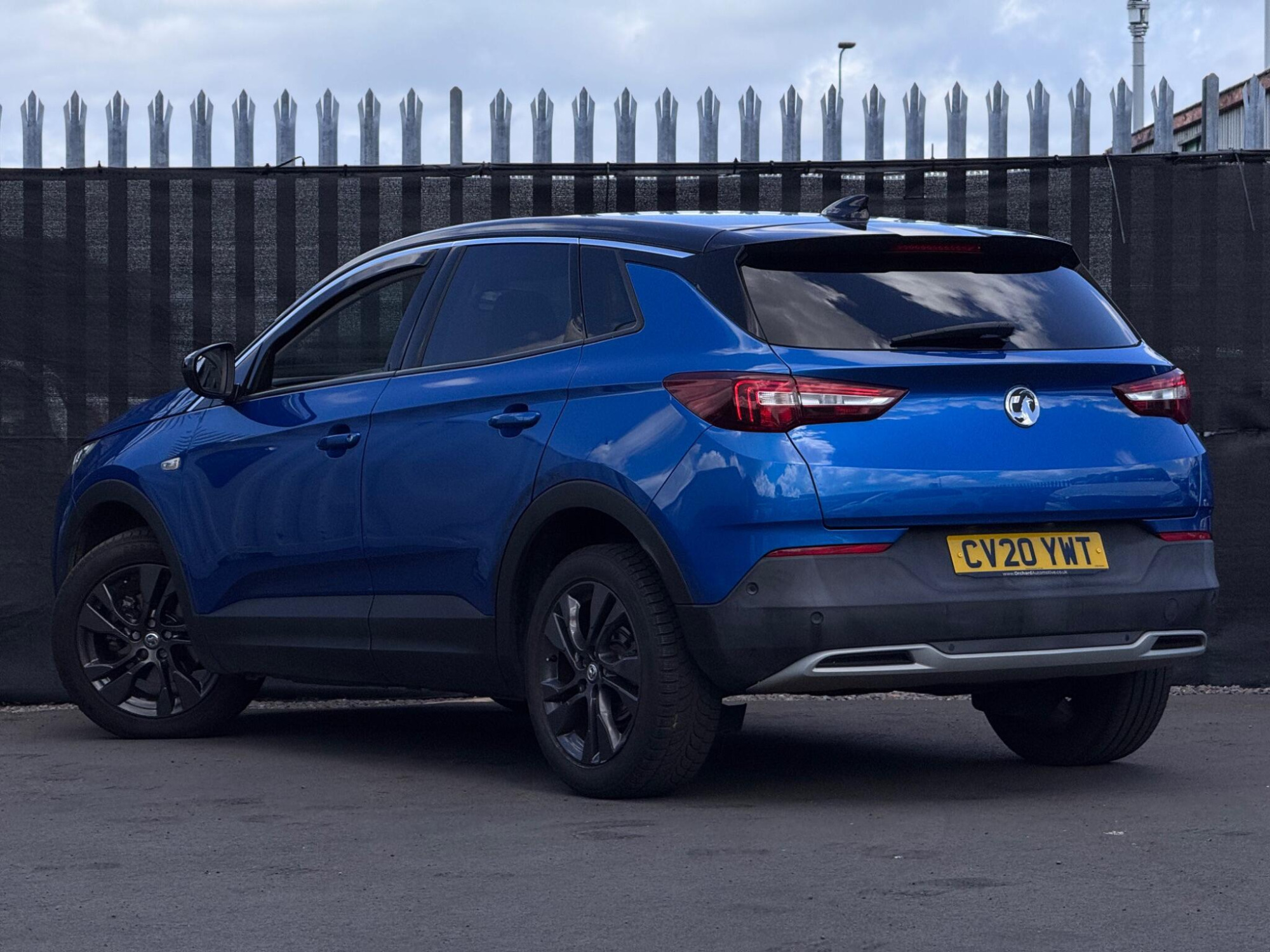 Vauxhall Grandland X photo 2