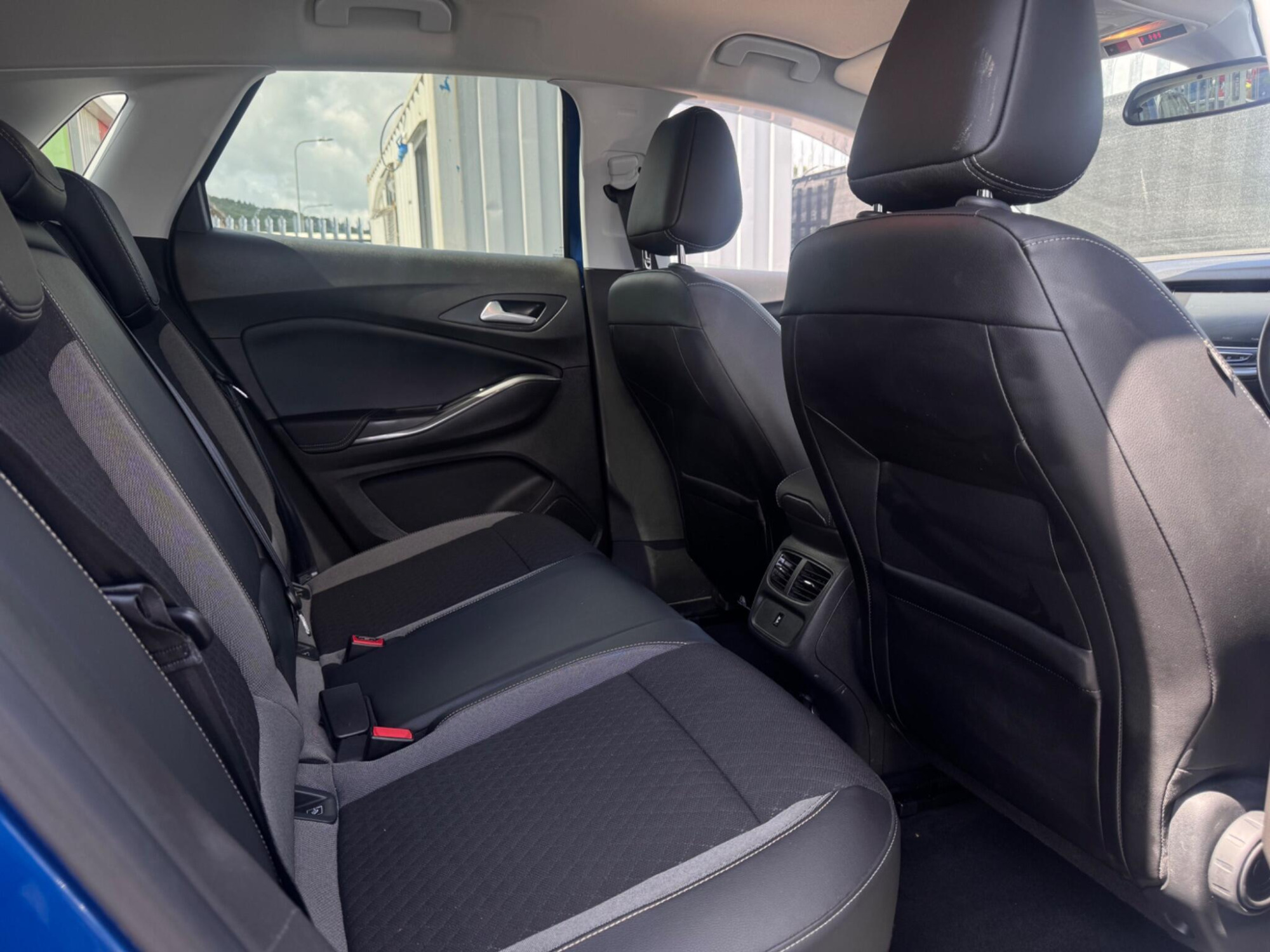 2020 Vauxhall Grandland X image 17