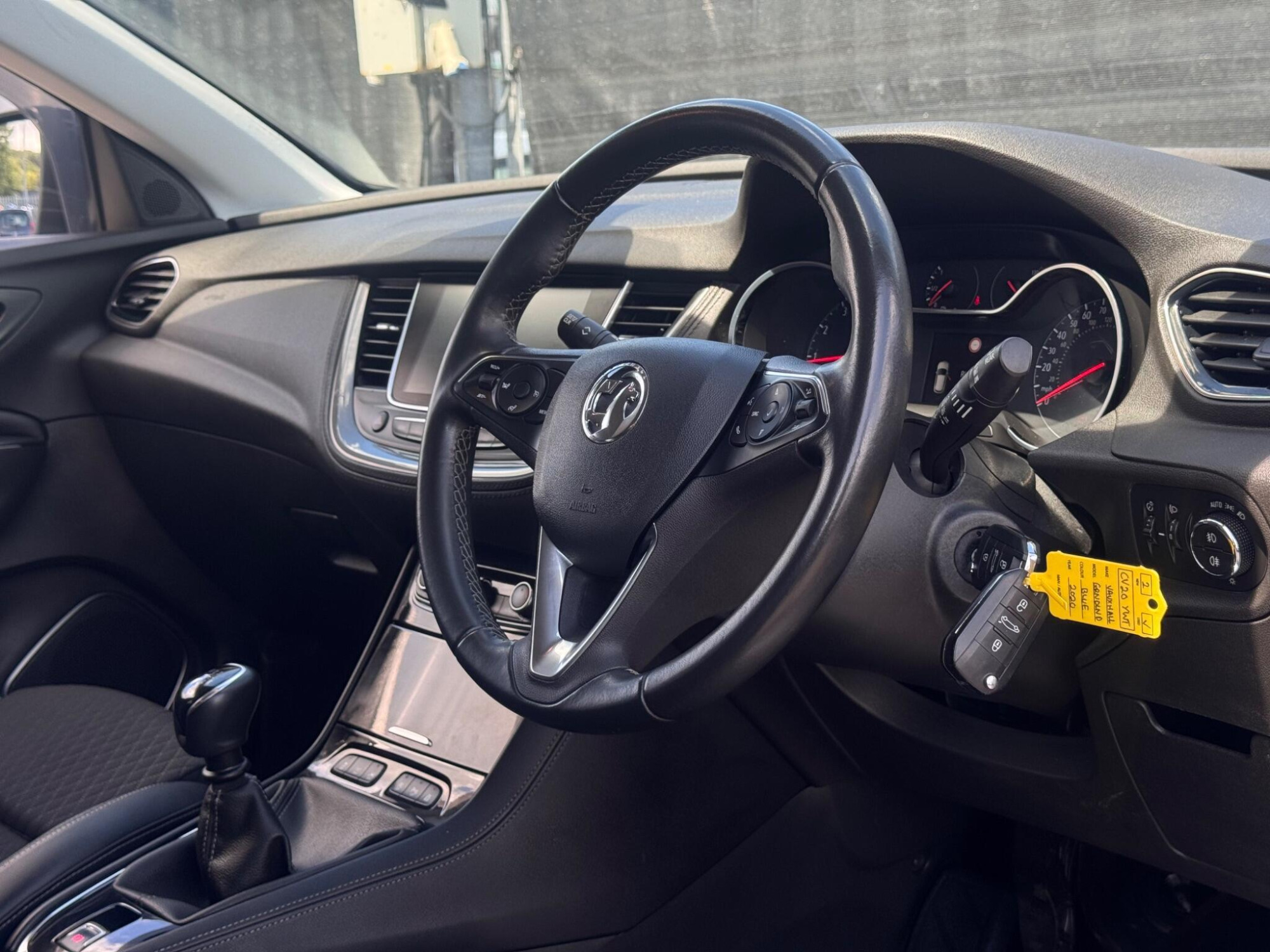 2020 Vauxhall Grandland X image 3