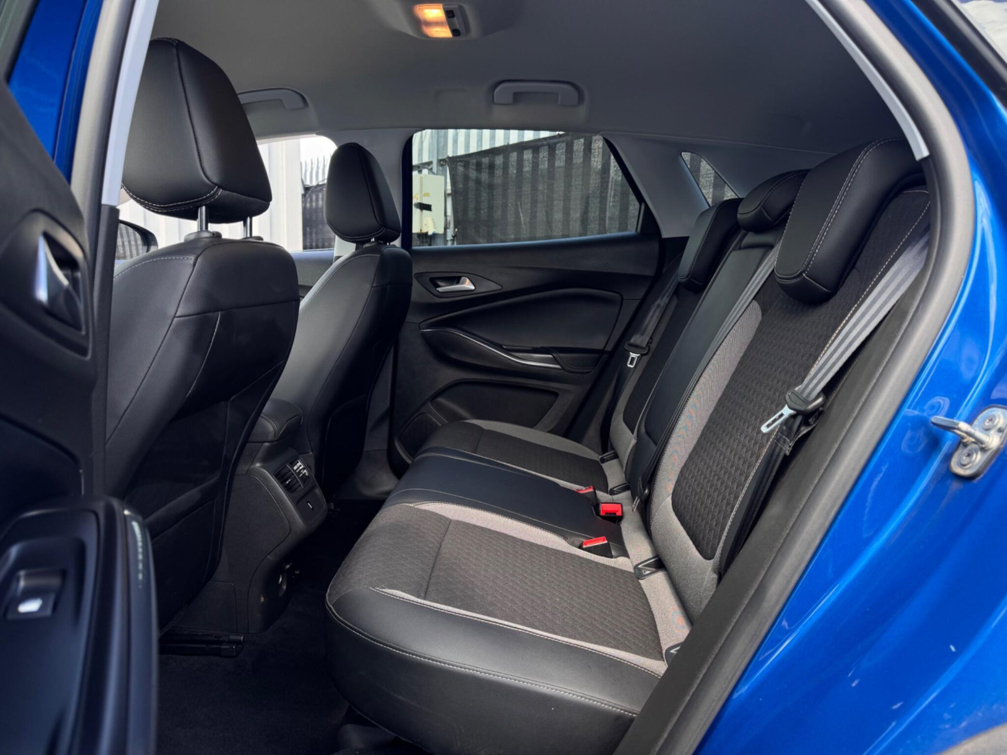 2020 Vauxhall Grandland X image 16