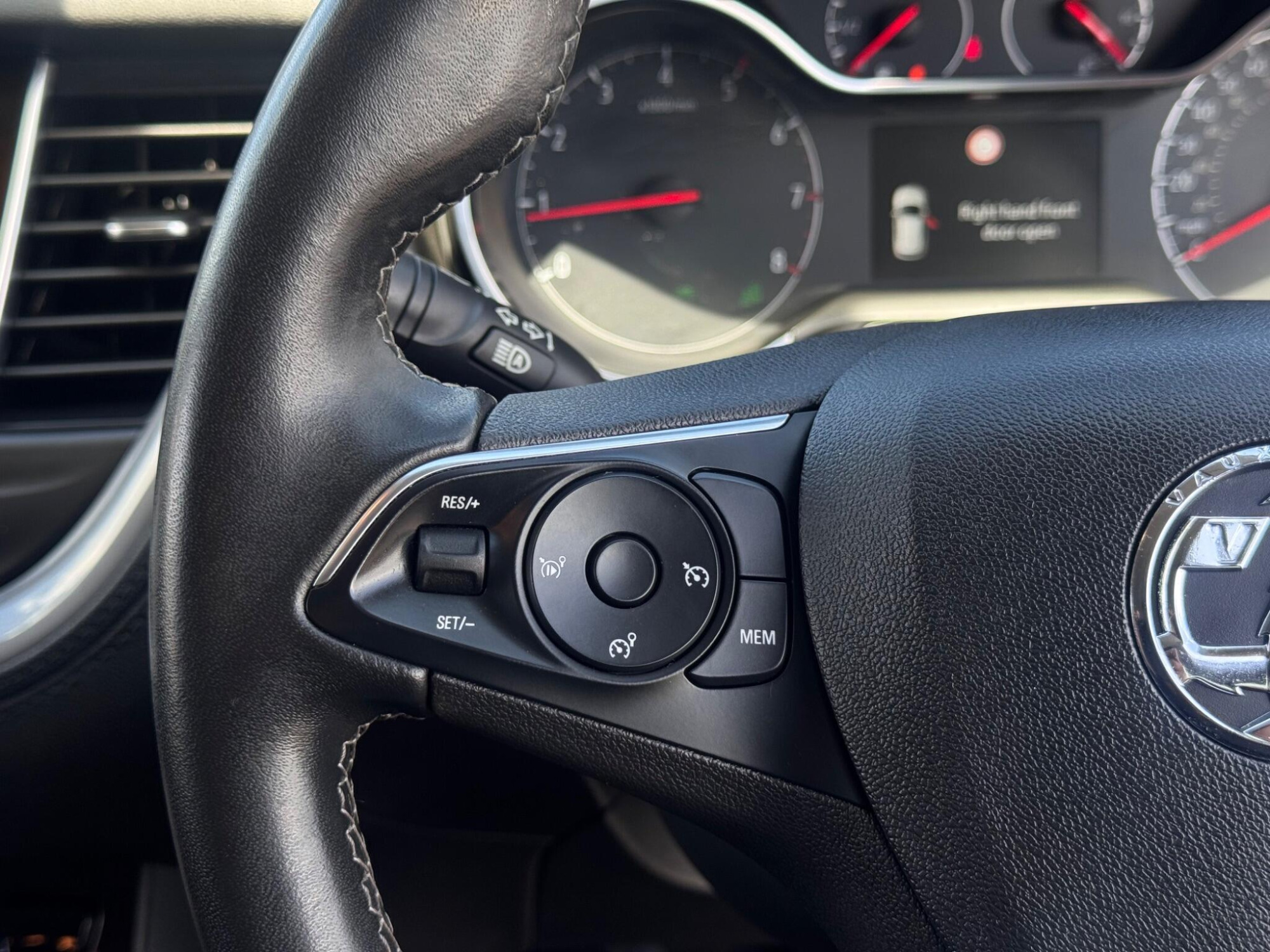 2020 Vauxhall Grandland X image 21