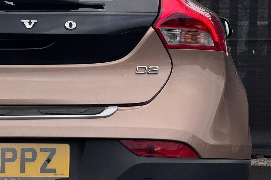 2013 Volvo V40 Cross Country photo 7