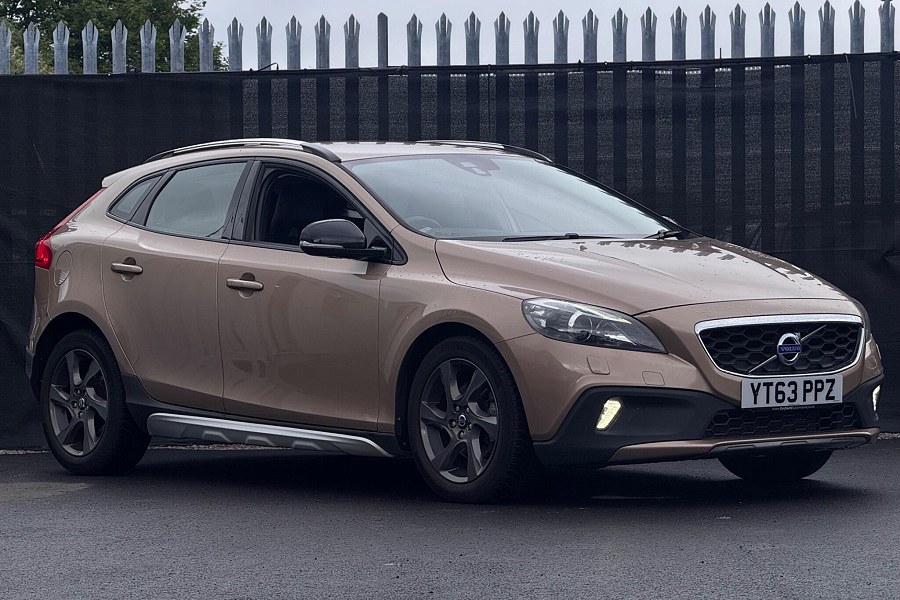 2013 Volvo V40 Cross Country photo 1
