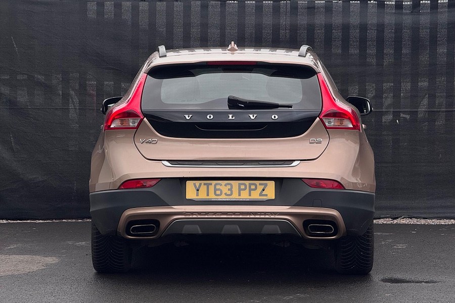 2013 Volvo V40 Cross Country photo 5