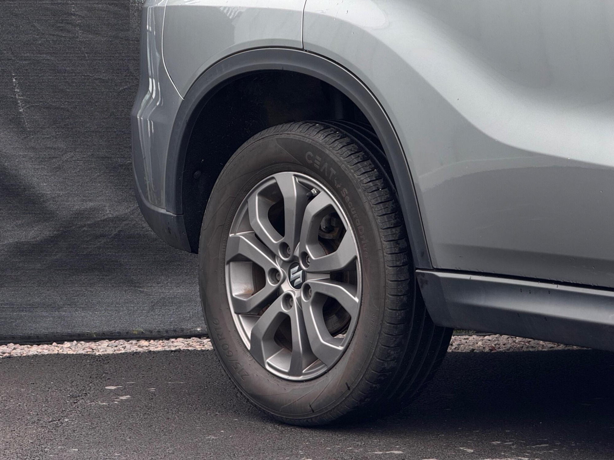 2019 Suzuki Vitara image 9