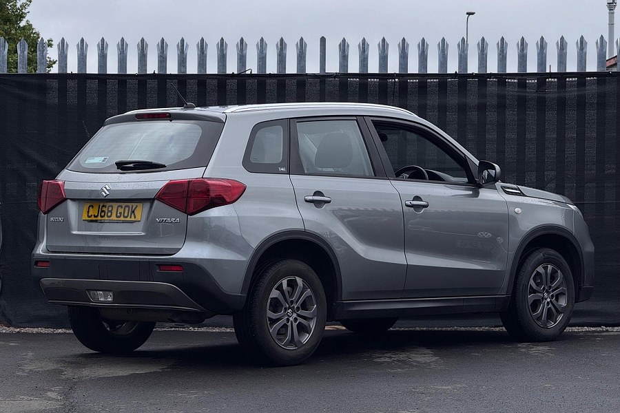2019 Suzuki Vitara photo 7