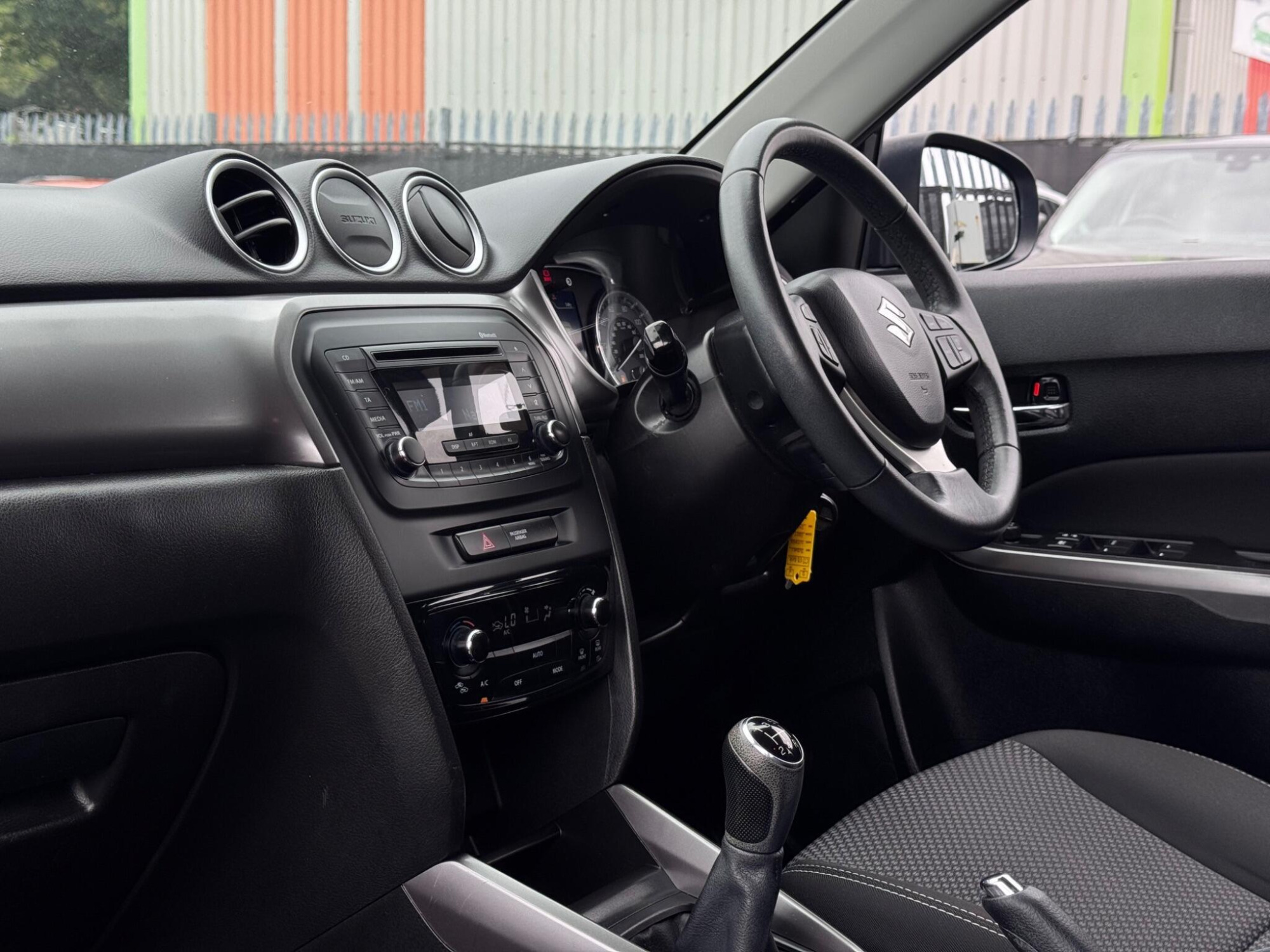 2019 Suzuki Vitara image 17