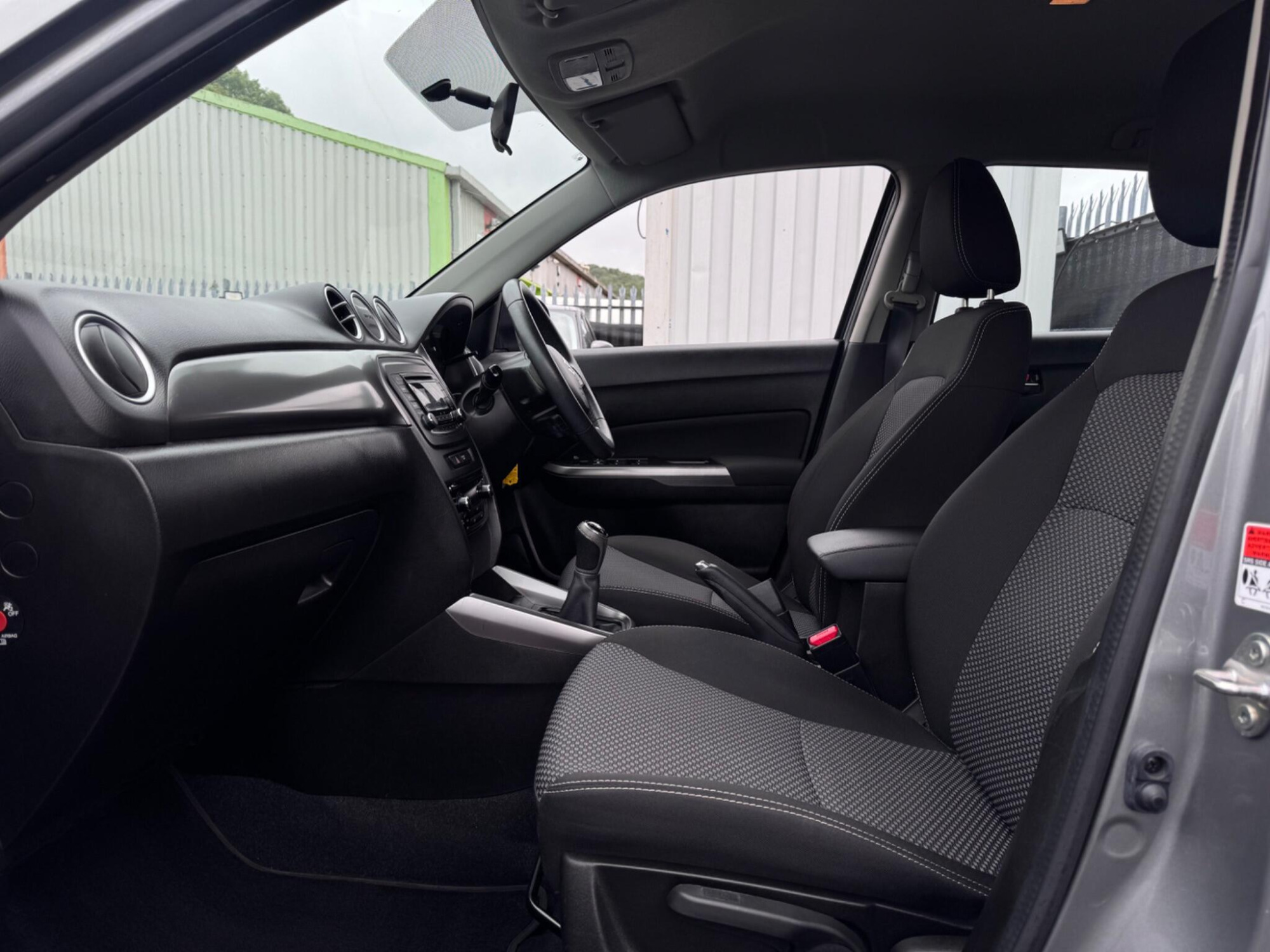 2019 Suzuki Vitara image 16
