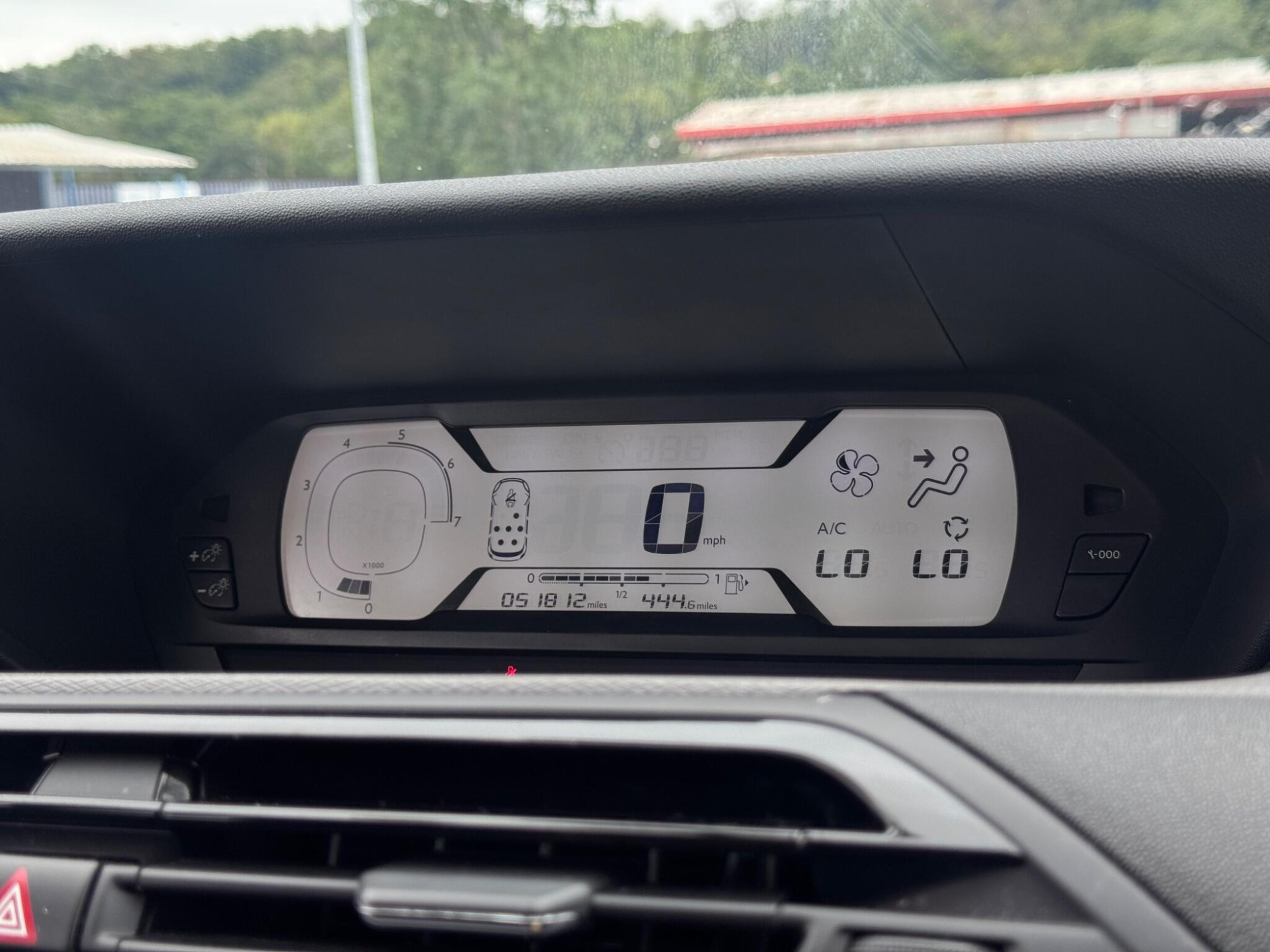 2016 Citroen Grand C4 Picasso image 27