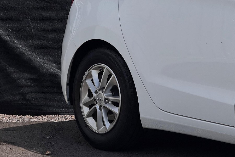 2015 Hyundai i30 photo 11