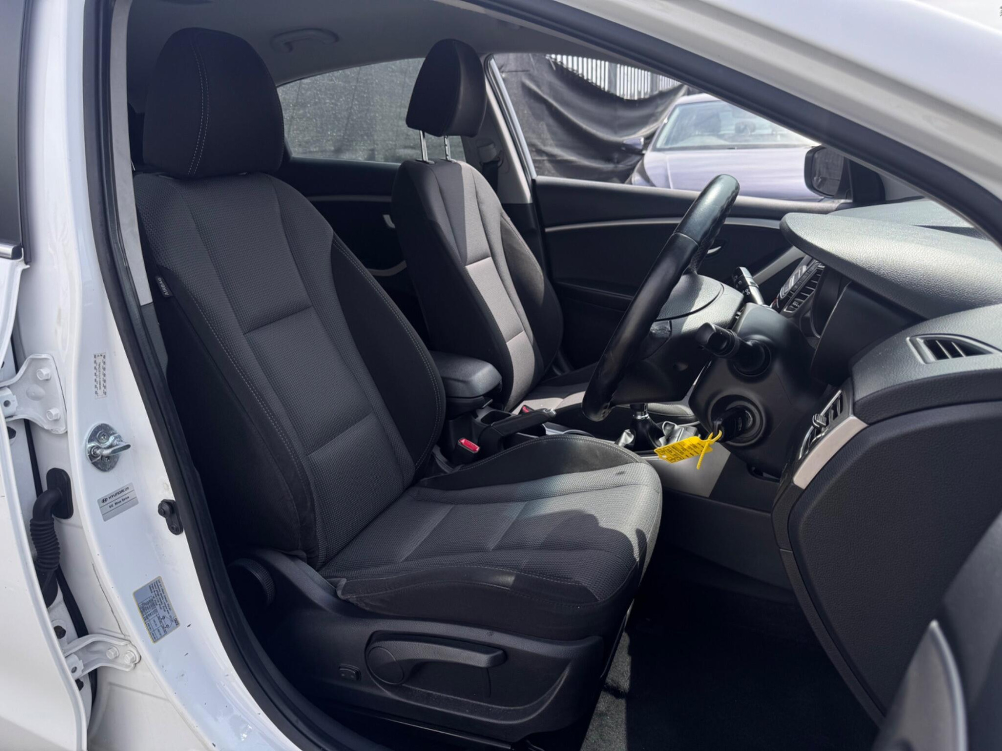 2015 Hyundai i30 image 16