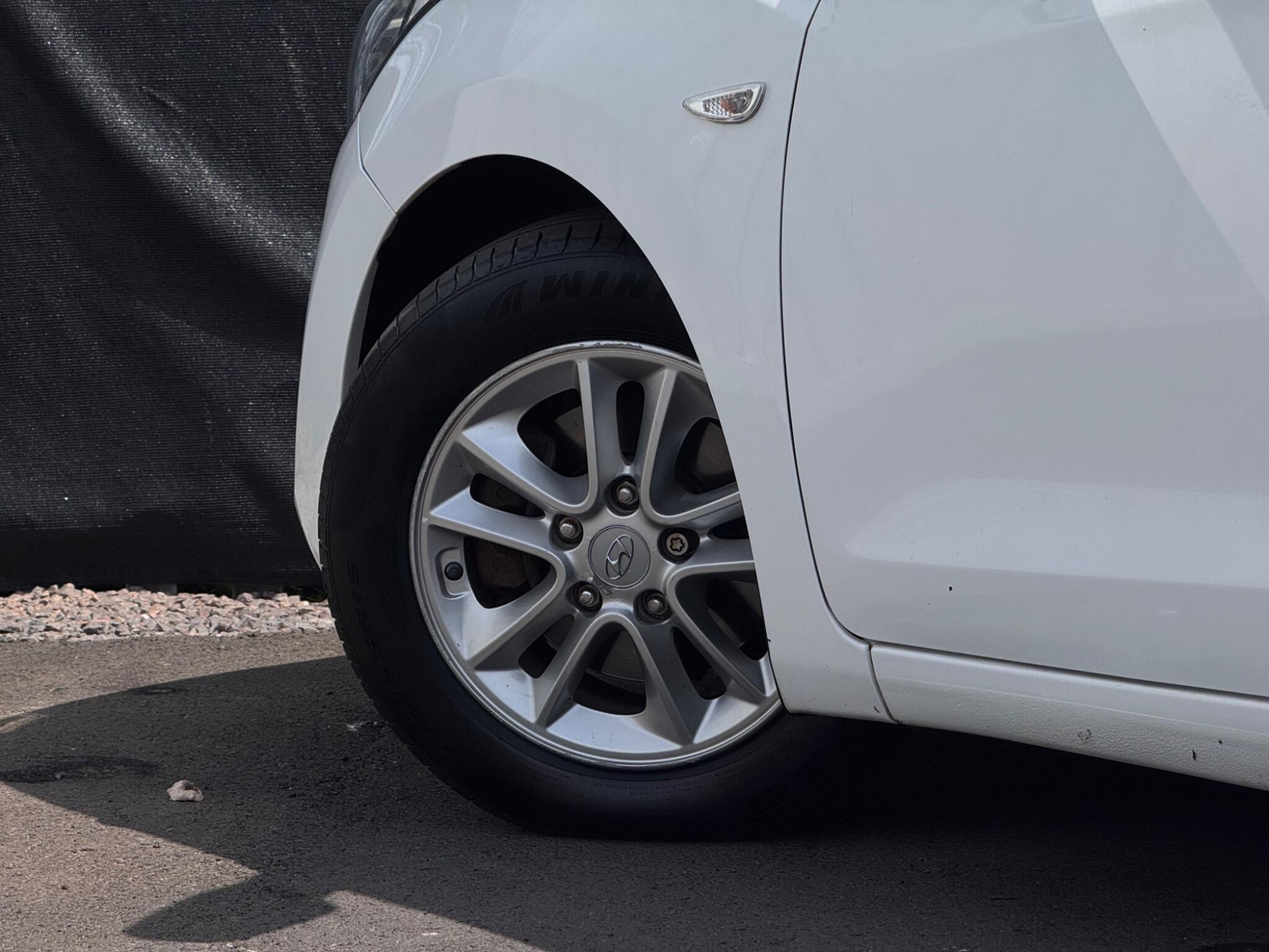 2015 Hyundai i30 image 8