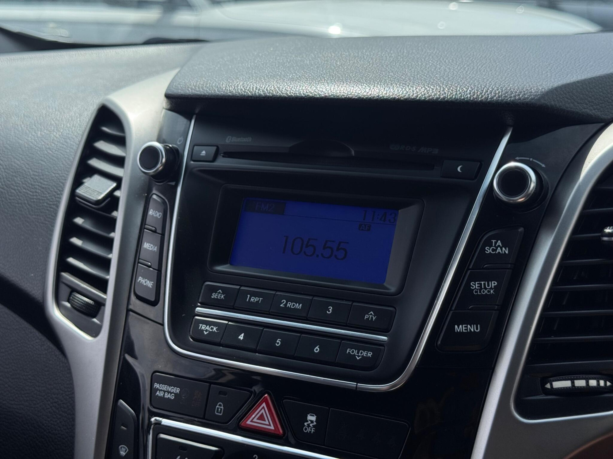 2015 Hyundai i30 image 24