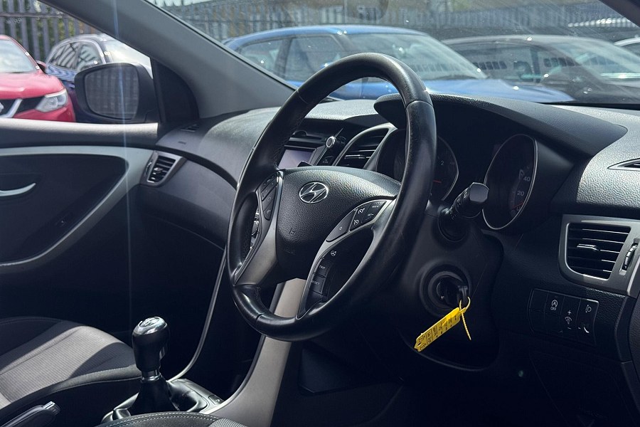 2015 Hyundai i30 photo 3
