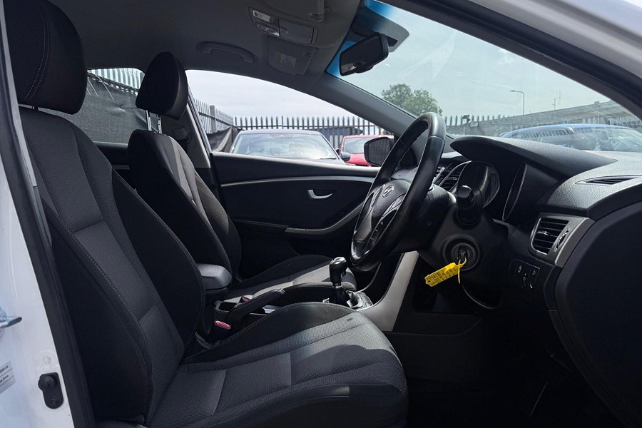 2015 Hyundai i30 photo 14
