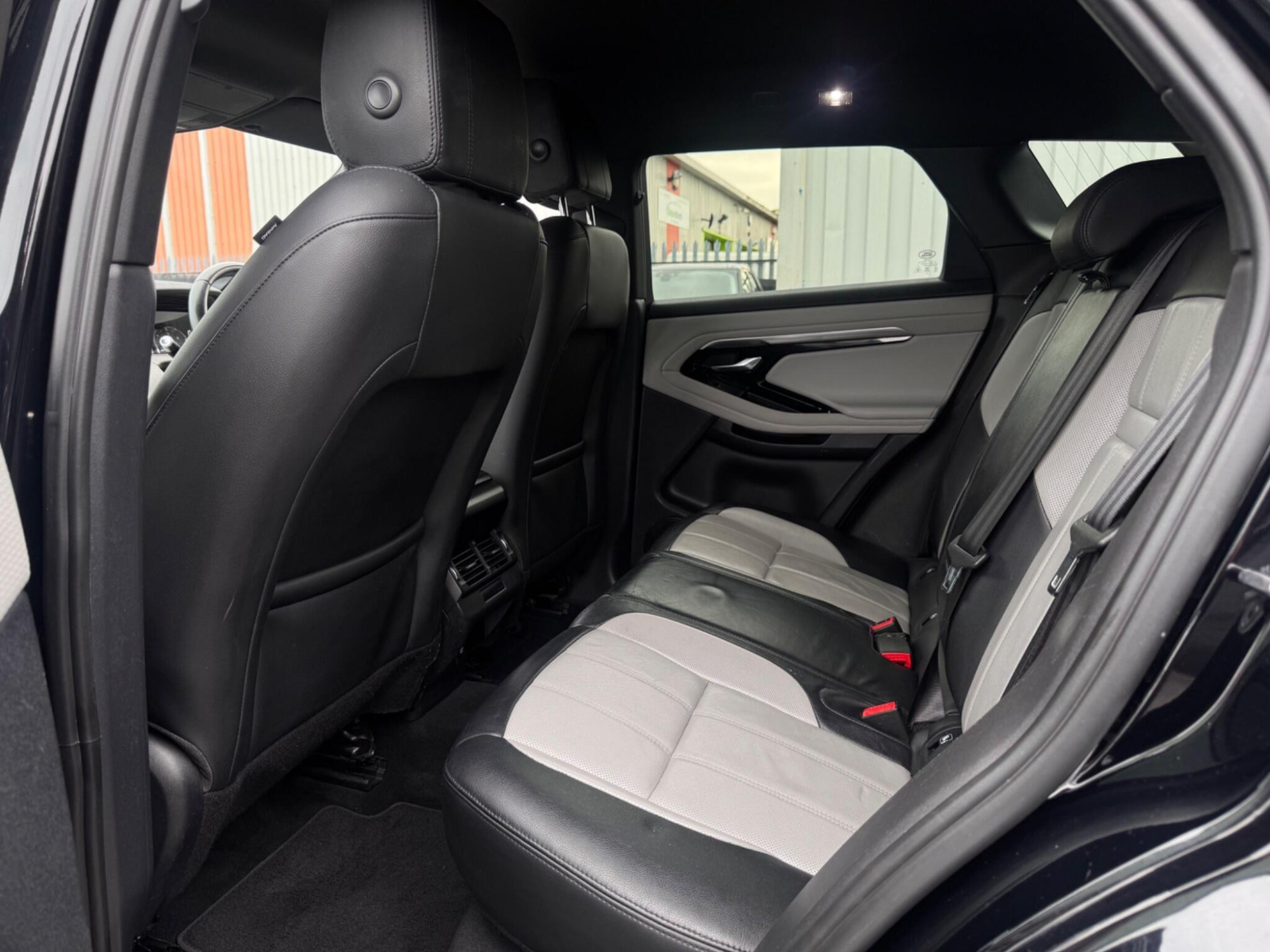2019 Land Rover Range Rover Evoque image 17