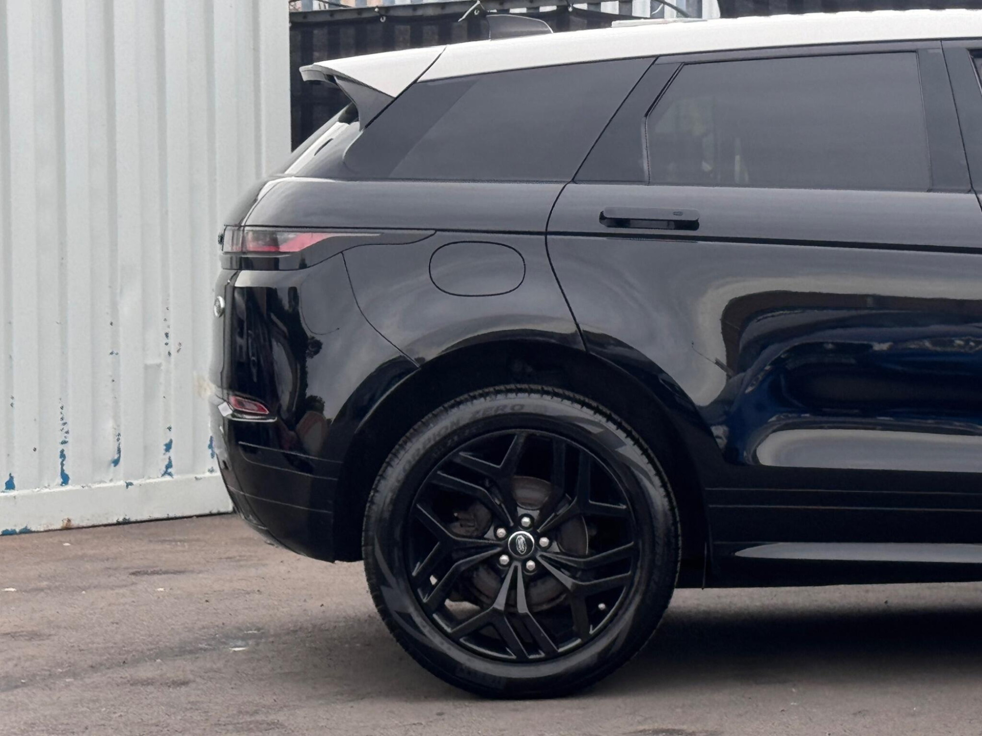 2019 Land Rover Range Rover Evoque image 8