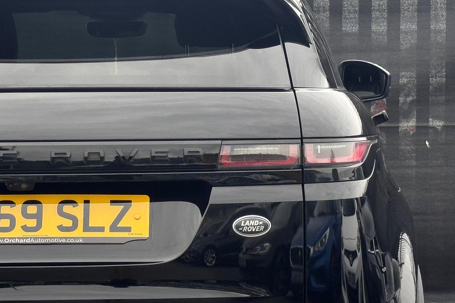 2019 Land Rover Range Rover Evoque photo 12