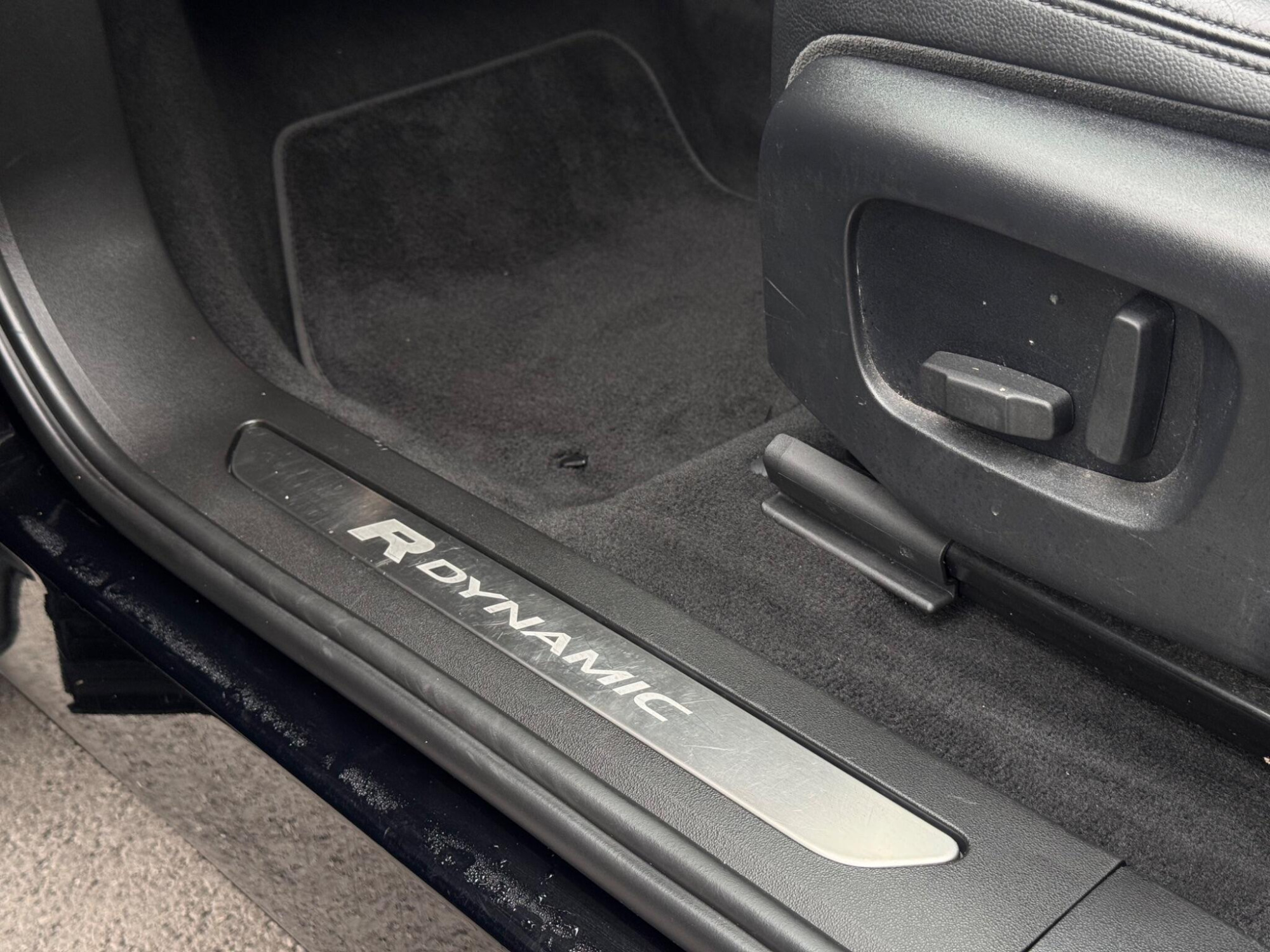 2019 Land Rover Range Rover Evoque image 22