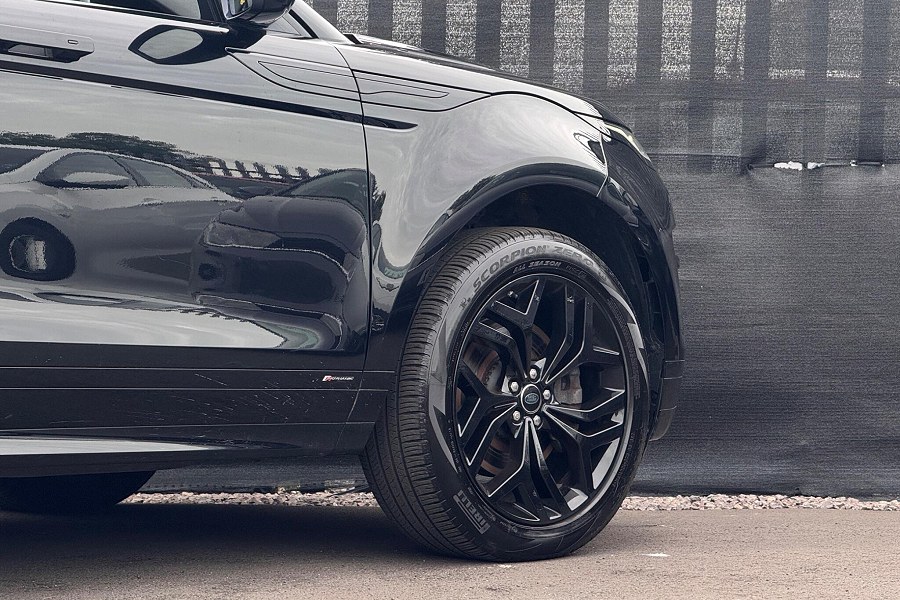 2019 Land Rover Range Rover Evoque photo 10