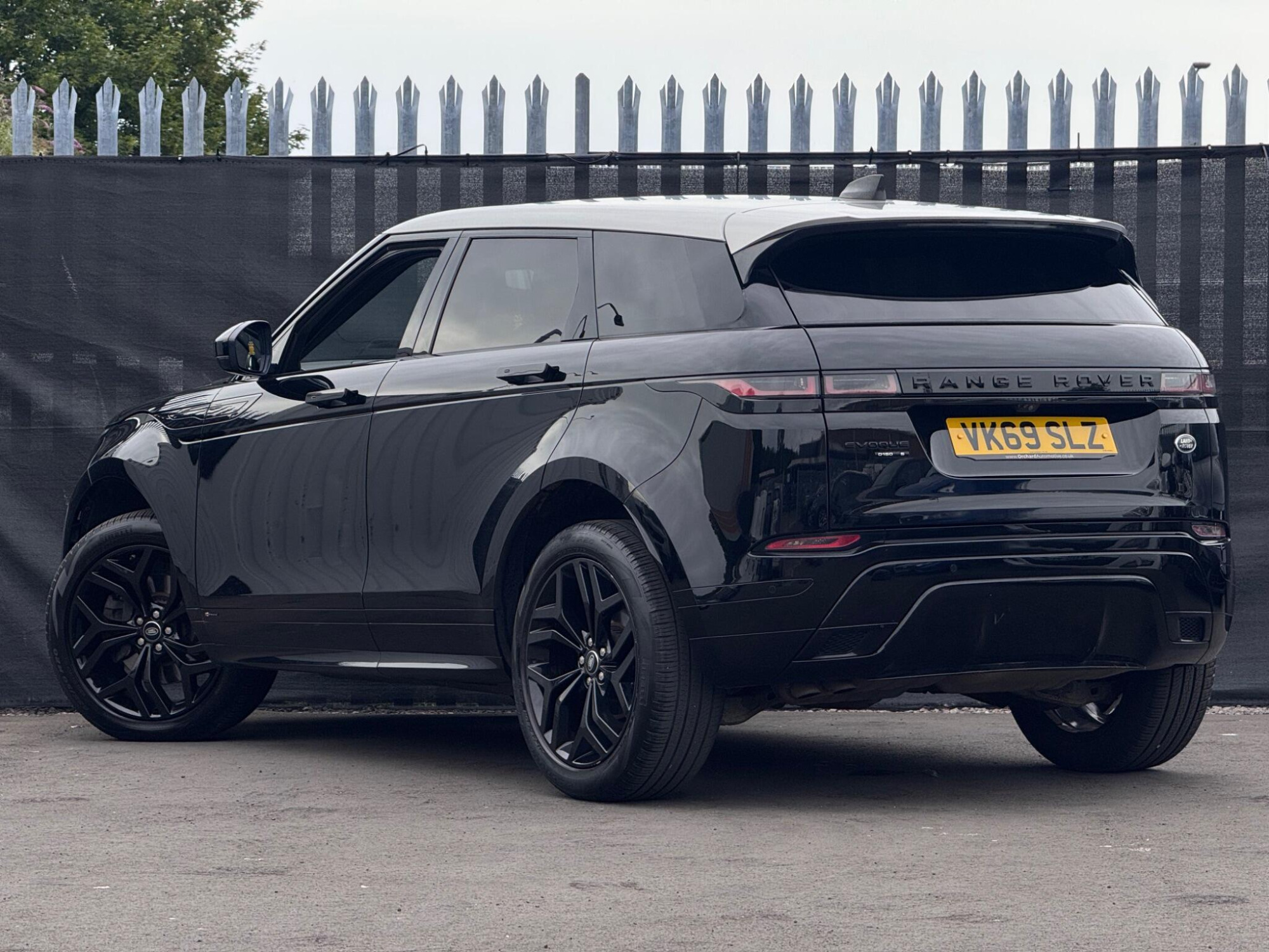 2019 Land Rover Range Rover Evoque image 2