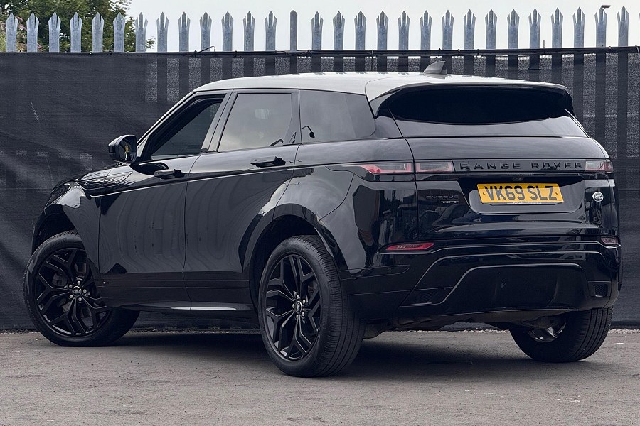 2019 Land Rover Range Rover Evoque photo 2