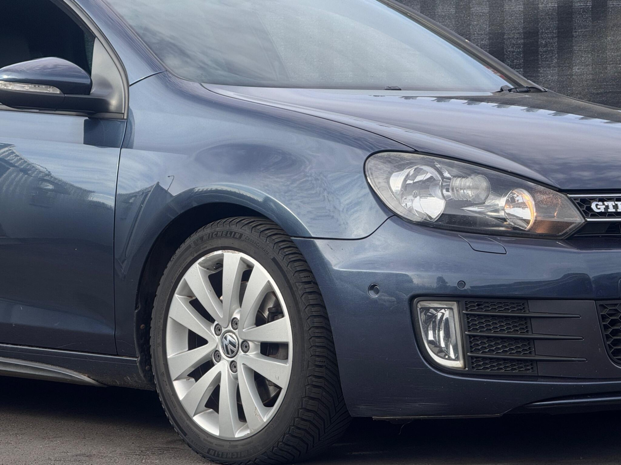 2011 Volkswagen Golf image 12