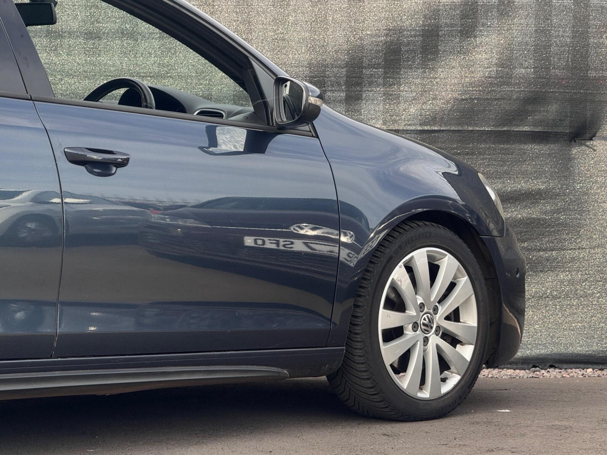 2011 Volkswagen Golf image 23