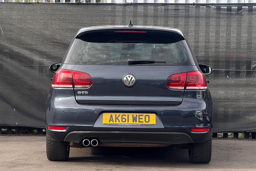 2011 Volkswagen Golf photo 5