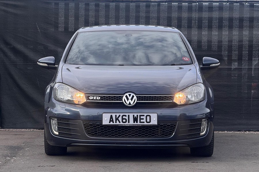 2011 Volkswagen Golf photo 4