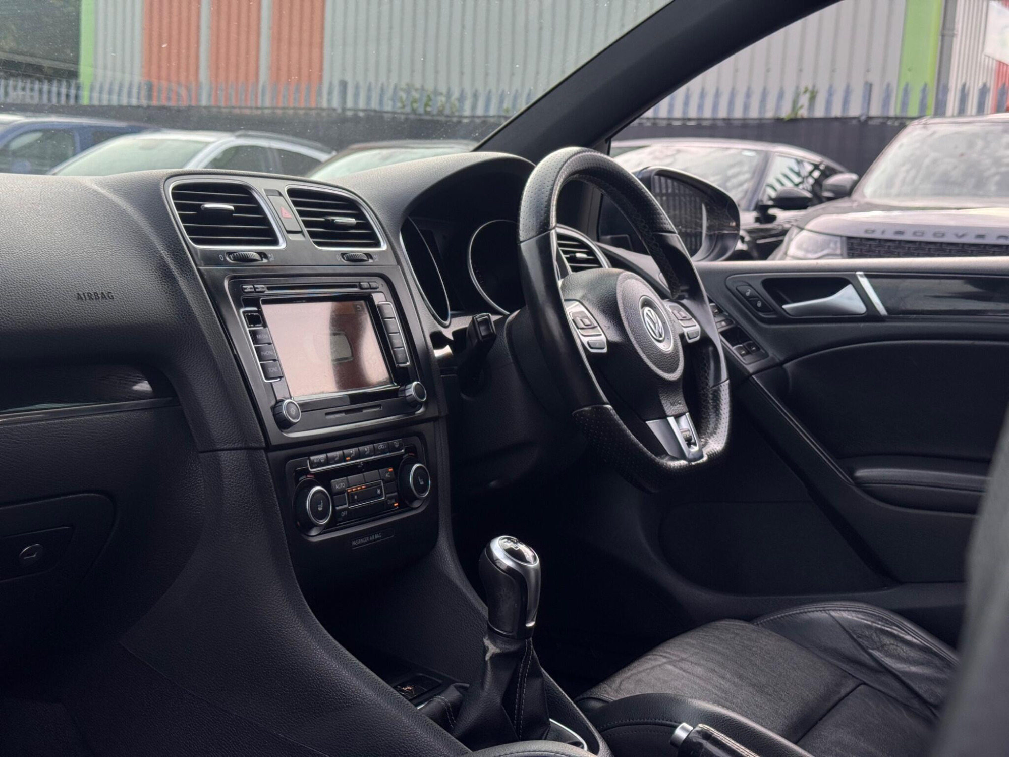 2011 Volkswagen Golf image 14
