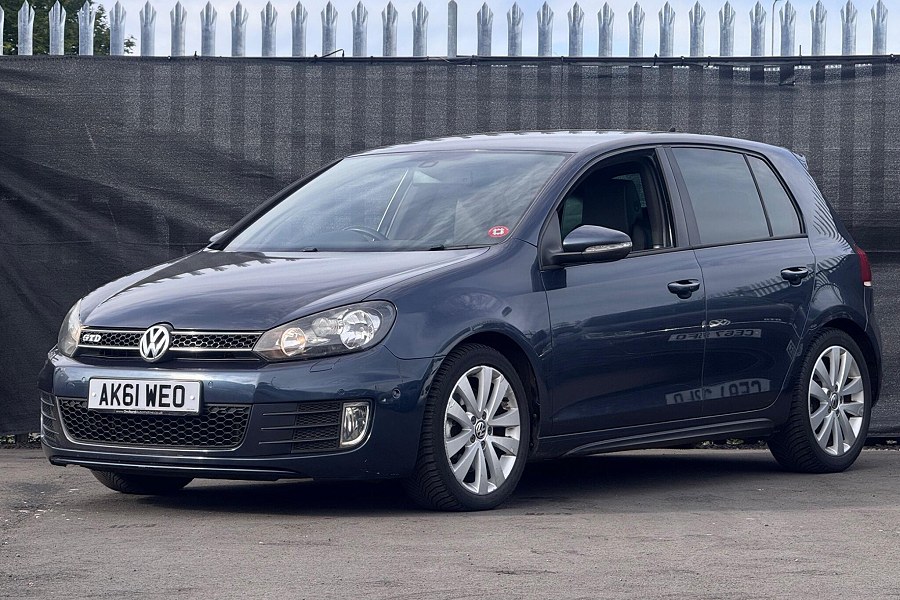 2011 Volkswagen Golf photo 6