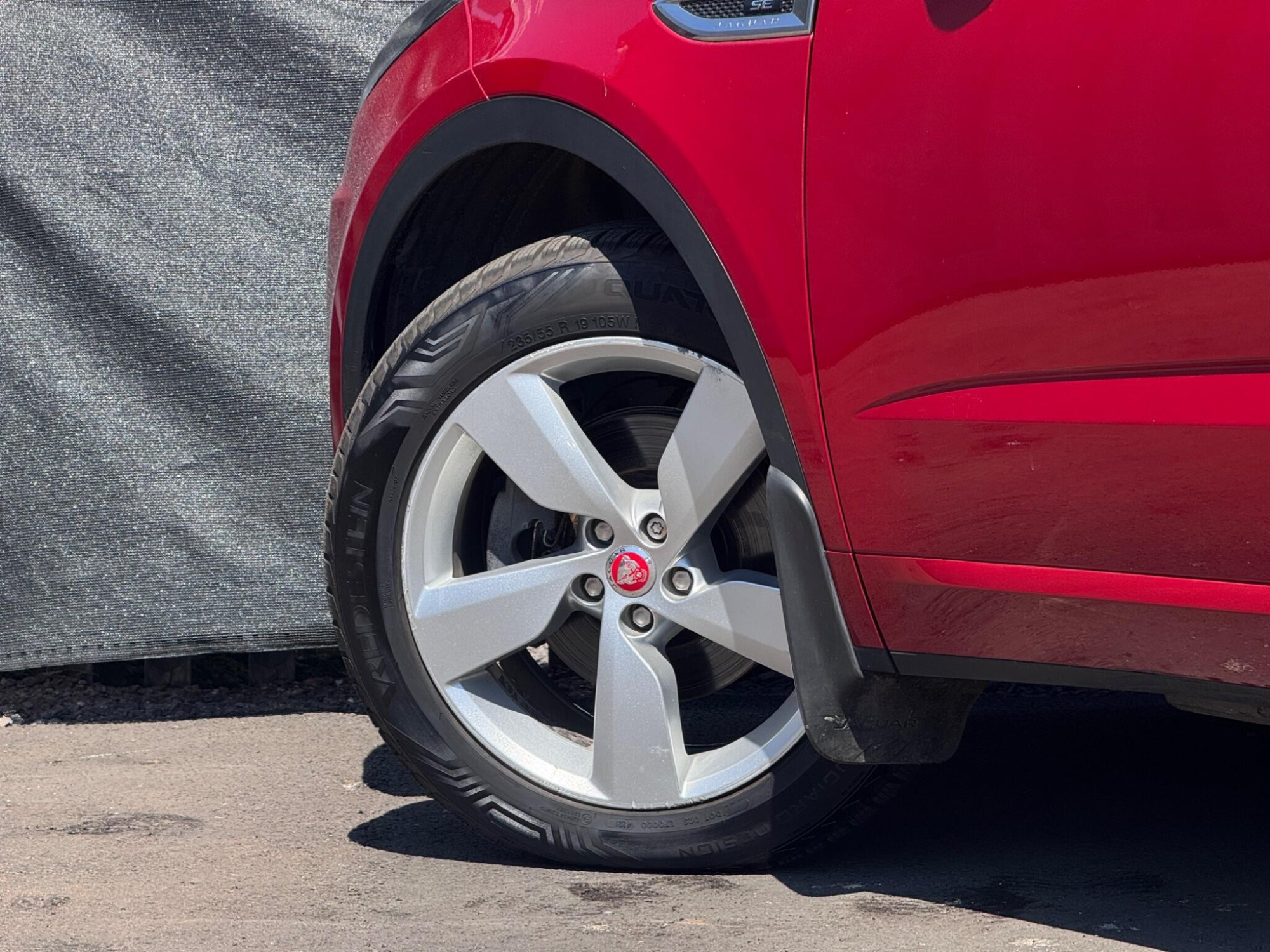 2018 Jaguar E-PACE image 13