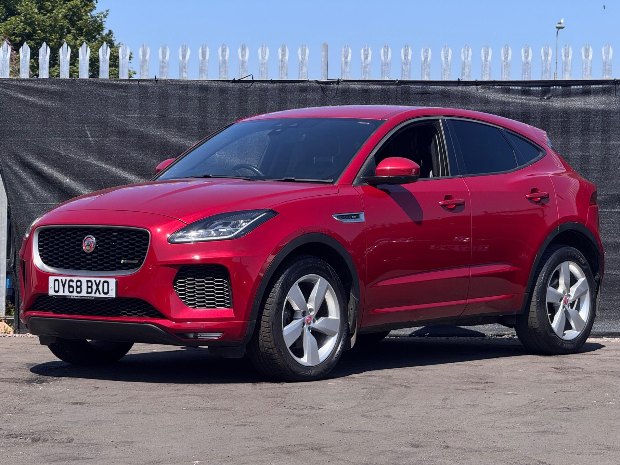 2018 Jaguar E-PACE image 6