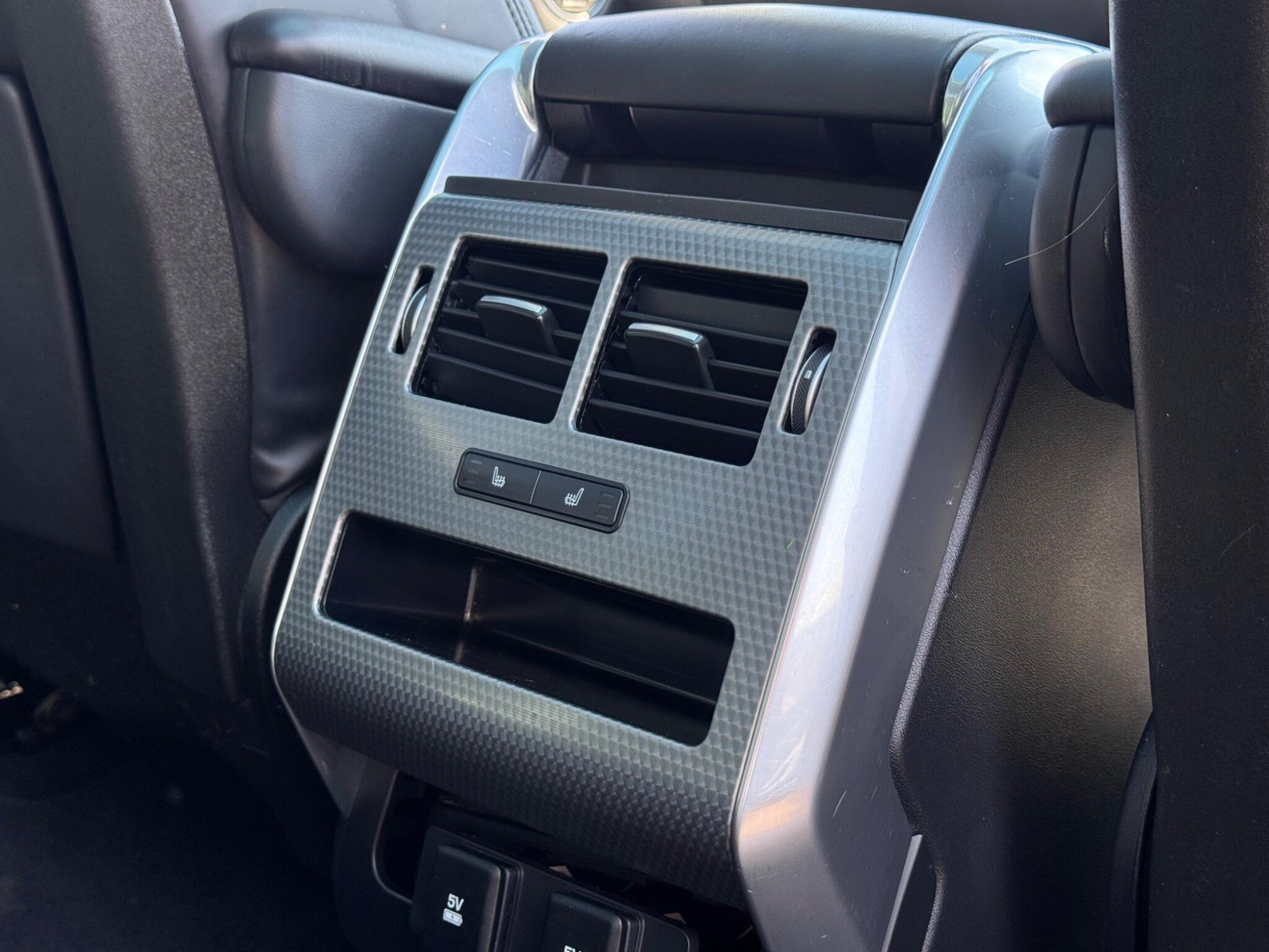 2019 Land Rover Range Rover Sport image 16