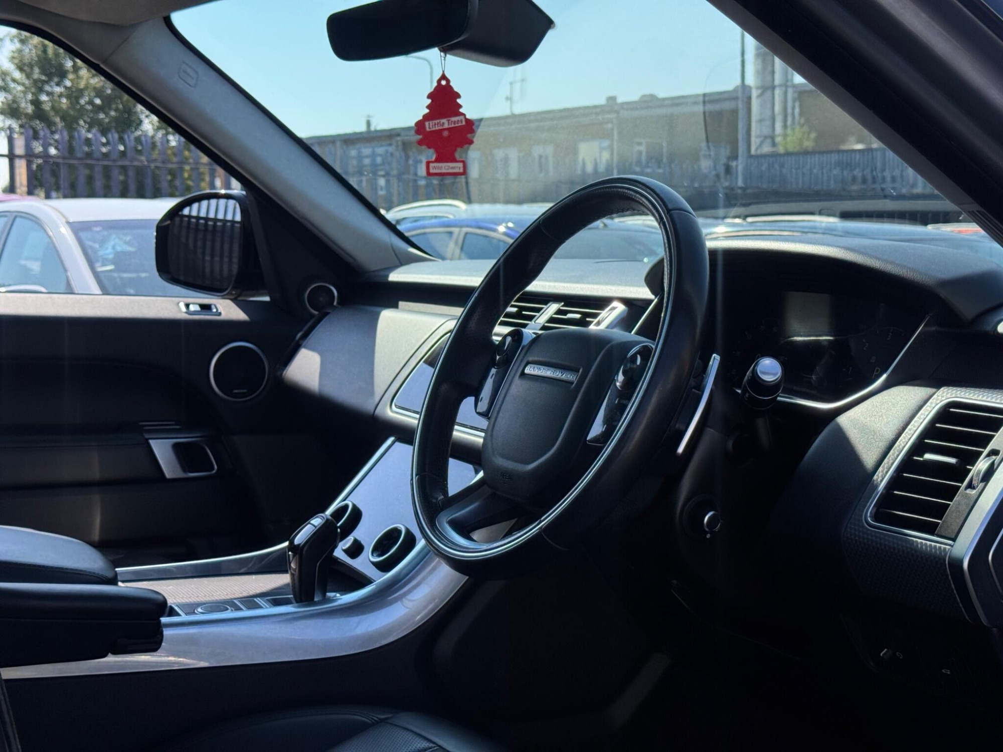 2019 Land Rover Range Rover Sport image 3